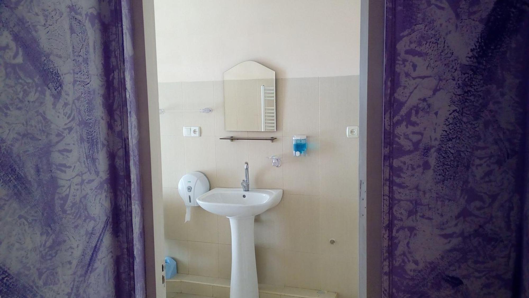 Hotel Isani Tbilisi Room photo
